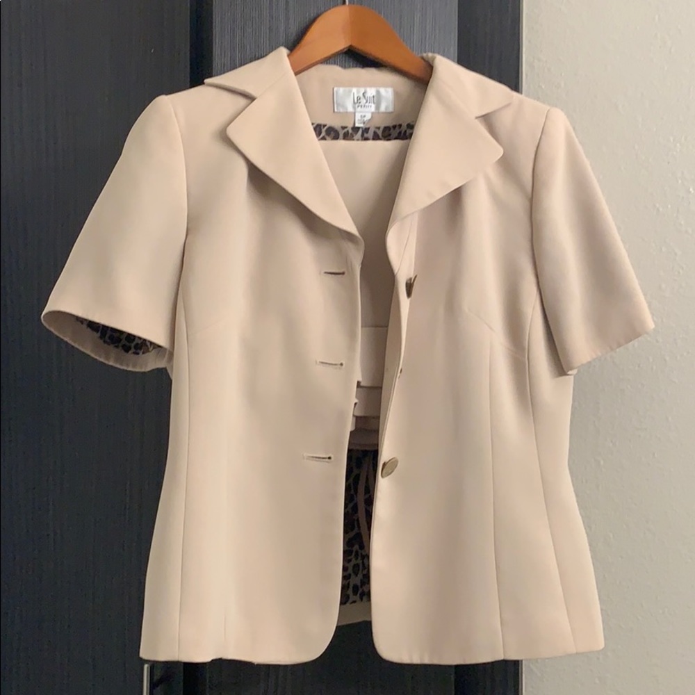 Suit skirt set